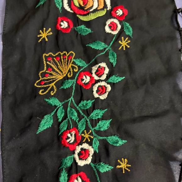 Cejon Black Shawl with Colorful Floral Embroidery - Picture 10 of 10